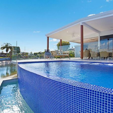 Incredible Value - Perfect For Large Families Villa Gold Coast Bagian luar foto