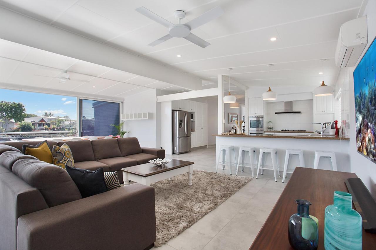Incredible Value - Perfect For Large Families Villa Gold Coast Bagian luar foto