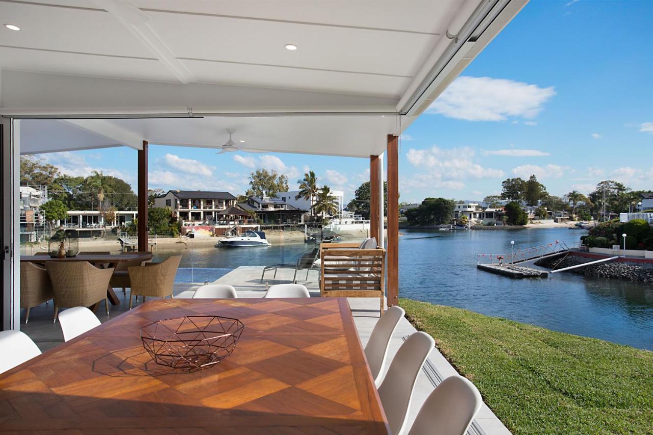Incredible Value - Perfect For Large Families Villa Gold Coast Bagian luar foto