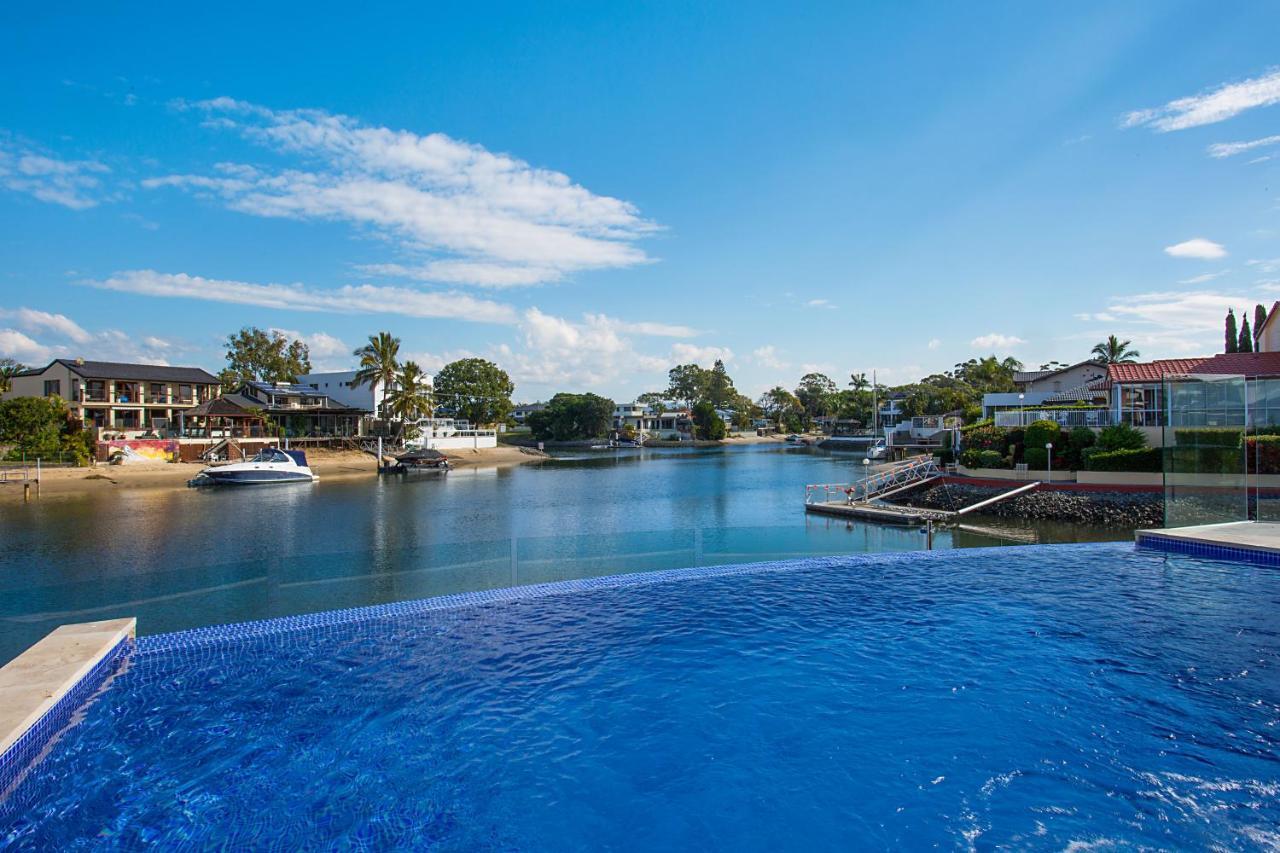 Incredible Value - Perfect For Large Families Villa Gold Coast Bagian luar foto