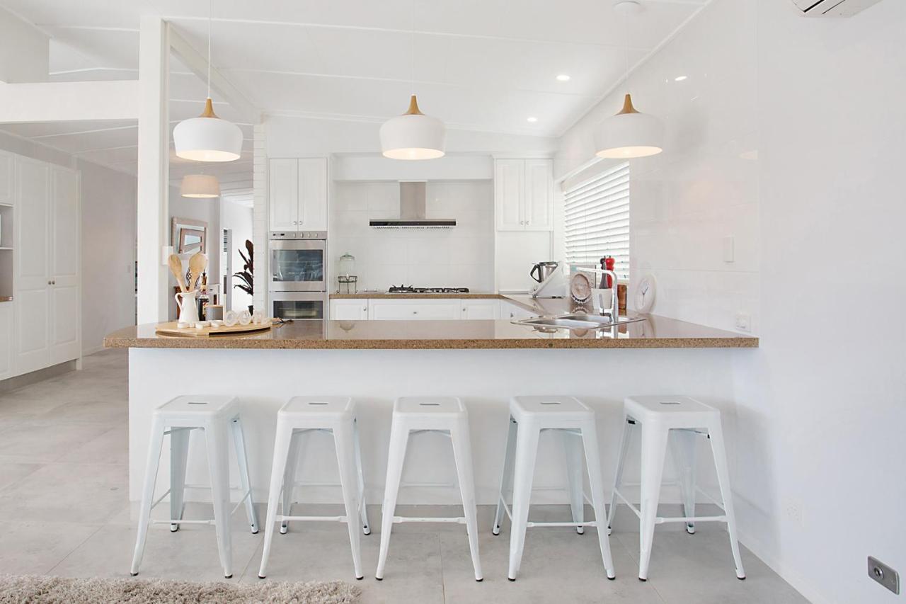 Incredible Value - Perfect For Large Families Villa Gold Coast Bagian luar foto